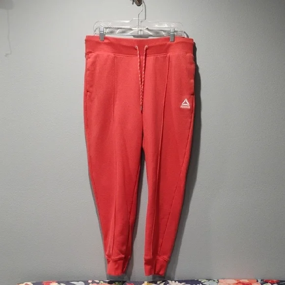 Reebok Coral-Red V-Neck Pullover Sweatshirt (XL) and Joggers (L) - Picture 4 of 6